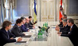 Порошенко и Файманн договорились о координации действий для обеспечения мира в Украине
