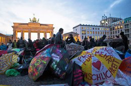 Германия пытается упростить процедуру получения политического убежища в стране