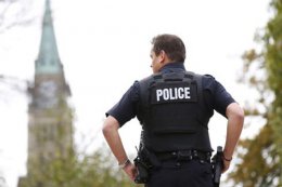 Канадским военным после стрельбы в Оттаве запретили носить форму на публике