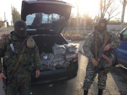 Артур Палатный оказывает помощь украинским военнослужащим в зоне АТО