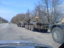 В Донецке продолжается большое перемещение военной техники
