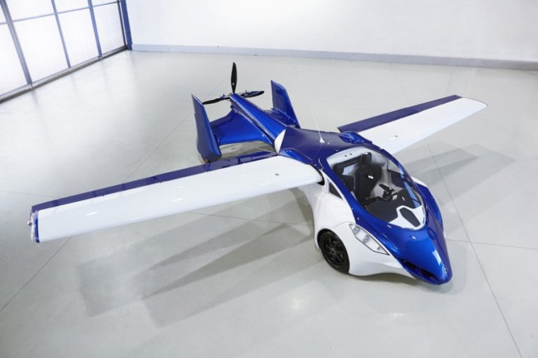 Летающий автомобиль AeroMobil выбирает свой окончательный дизайн (ВИДЕО)