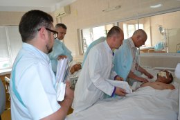 Киевский военный госпиталь зовет на помощь мужчин-волонтеров
