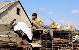 "Правый сектор" вывозит раненых из Донецкого аэропорта (ВИДЕО)