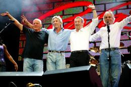 Pink Floyd впервые за 20 лет возглавила британский чарт
