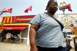Ожирение наносит миру такой же ущерб как и войны