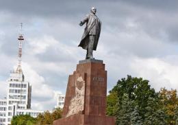 Харьковский окружной административный суд признал снос памятника Ленину незаконным