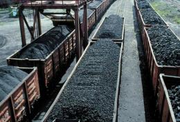 Поставки угля из России в Украину приостановлены
