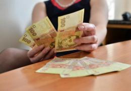 Украина поставила очередной антирекорд: долги по зарплатам достигли огромных размеров