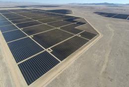 Солнечная ферма «Топаз», находящаяся в США, работает теперь в полную силу
