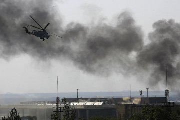 Ситуация в аэропорту Донецка по-прежнему сложная, – штаб АТО