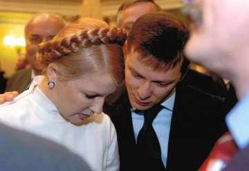 Янукович не дает покоя Тимошенко и Ляшко