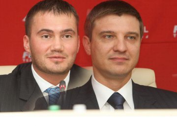 Евросоюз снимает санкции с сыновей Азарова и Януковича, – Лещенко