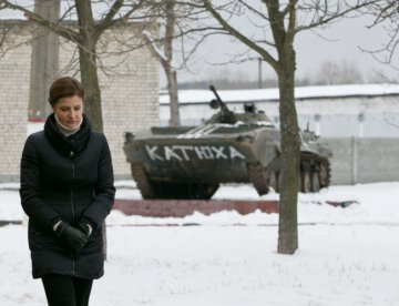 Первая леди Украины привезла военным "теплый" груз (ФОТО)