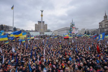 Мнения людей по Евромайдану разделились, - социолог