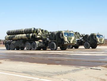 Россия укрепляет границы новейшими С-400 «Триумф» (ВИДЕО)