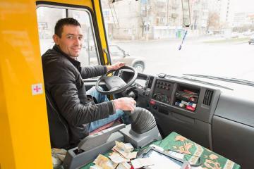 Водитель киевской маршрутки установил бесплатный Wi-Fi