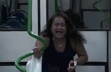 Жесткий подкол. Нашествие "зомби" в бразильском метро (ВИДЕО)