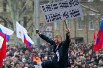 Боевики хотят пенсий от Украины… А как же любимый российский рубль? 
