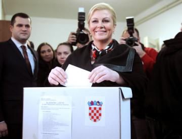 Лидер Хорватии не собирается ехать в РФ