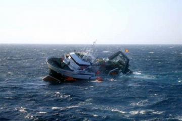 Спасатели продолжают находить тела погибших моряков в Охотском море
