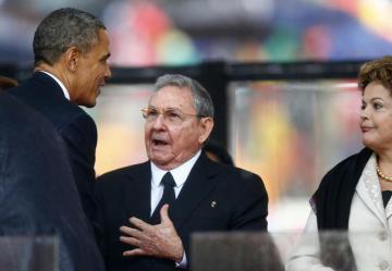 Сегодня состоится первая за 50 лет официальная встреча президента США и лидера Кубы