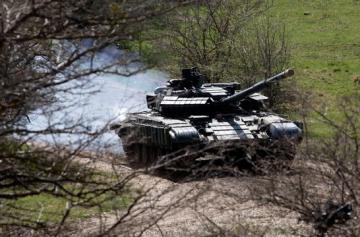 На Донбассе орудуют "кочующие танки террористов"