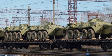 Боевики получили больше десятка вагонов с боеприпасами от России