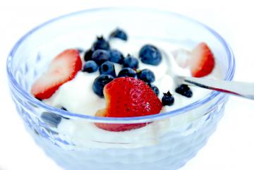 Ученые говорят, что йогурты бесполезны для здоровья
