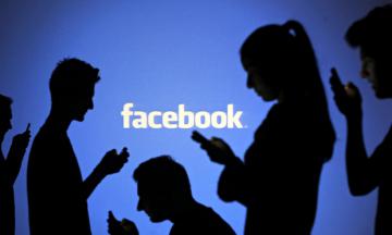 Facebook не несет ответственность за содержание новостной ленты – исследование
