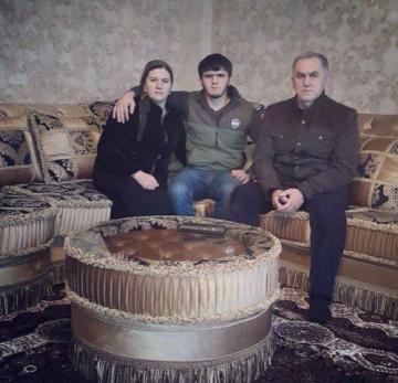 46-летний начальник РОВД из Чечни женился на 17-летней школьнице