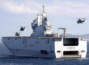 Франция достроила второй вертолетоносец «Мистраль»