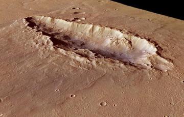 На Марсе обнаружили "след великана"