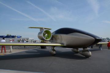 Французская компания Airbus показала концепт самолета на электродвигателе (ФОТО)