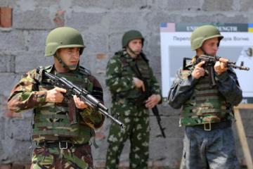 Американские военные проводят учение совместно с украинскими военными на полигоне «Яворов» (ФОТО)