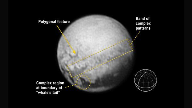 Ученые NASA обнаружили на Плутоне следы сложной геологической структуры (ФОТО)
