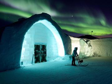 Самый большой ледяной отель в мире (ФОТО)