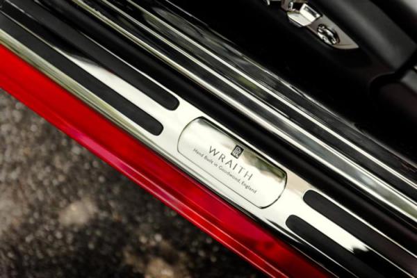 Rolls-Royce представил особую серию купе Wraith (ФОТО)