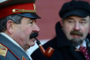 В центре Москвы "Сталин" побил "Ленина"