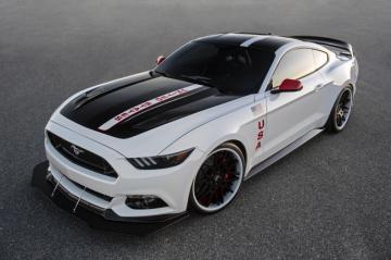 Компания Ford представила уникальную версию спорткара Mustang (ФОТО)