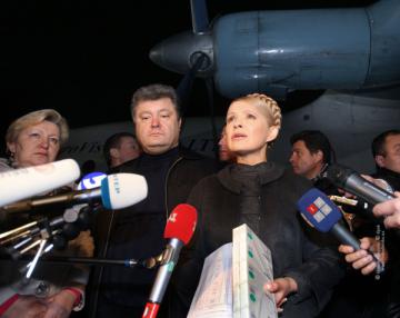 Порошенко и Тимошенко стали лидерами политического рейтинга (ФОТО)