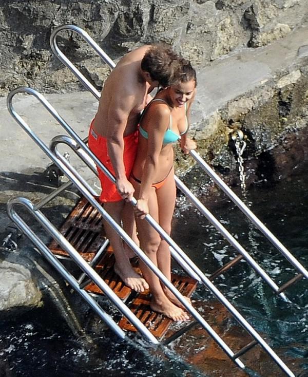 Итальянские страсти Ирины Шейк и Брэдли Купера на отдыхе в Амальфи (ФОТО)