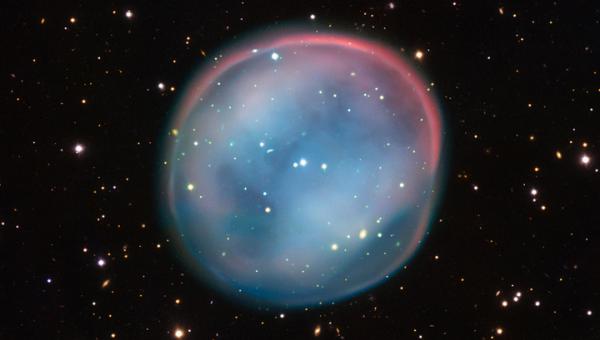Астрономы запечатлели призрака в созвездии Гидры (ФОТО)