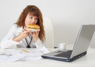 Стресс может изменить предпочтения человека в еде