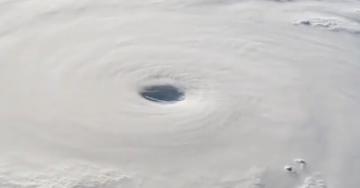 NASA опубликовало видео тайфуна на Тайване (ВИДЕО)