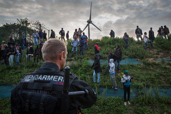 «Джунгли» у Евротоннеля. Тысячи мигрантов живут надеждой (ФОТО)