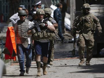 Террорист-смертник подорвал представителей НАТО в Кабуле (ВИДЕО)