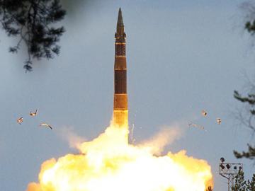 Россия решила провести испытание ракеты Тополь-М (ВИДЕО)