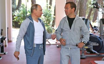 Настоящий "патриот”. Президент России предпочитает дорогую одежду из Европы