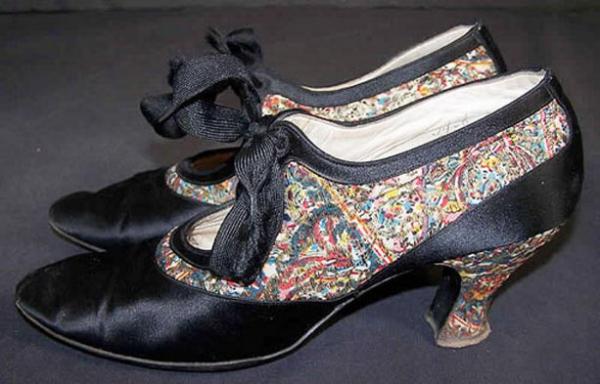 Восемь самых причудливых видов обуви в истории человечества (ФОТО)
